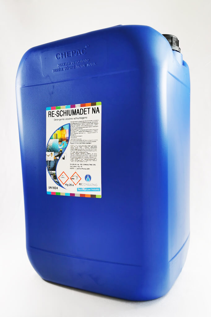 Detergente alcalino schiumogeno